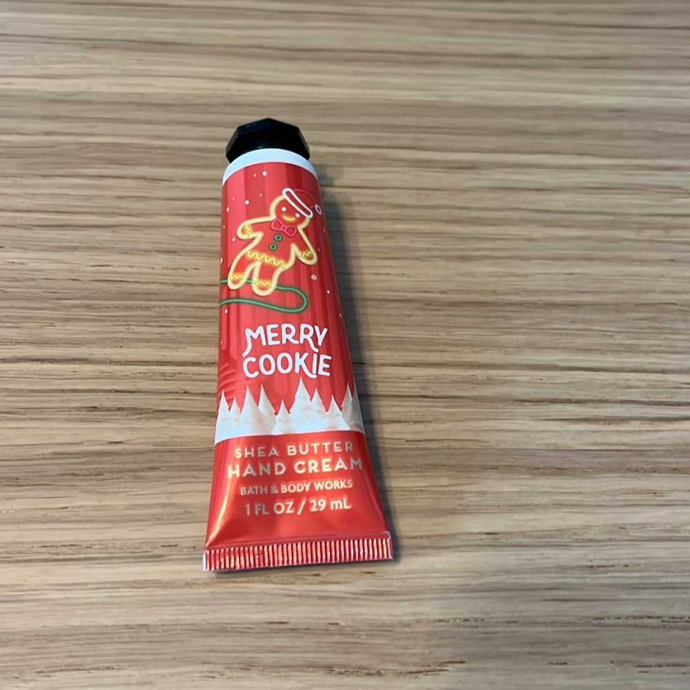Bath & Body Works Shea Butter Hand Soap. Merry Cookie.